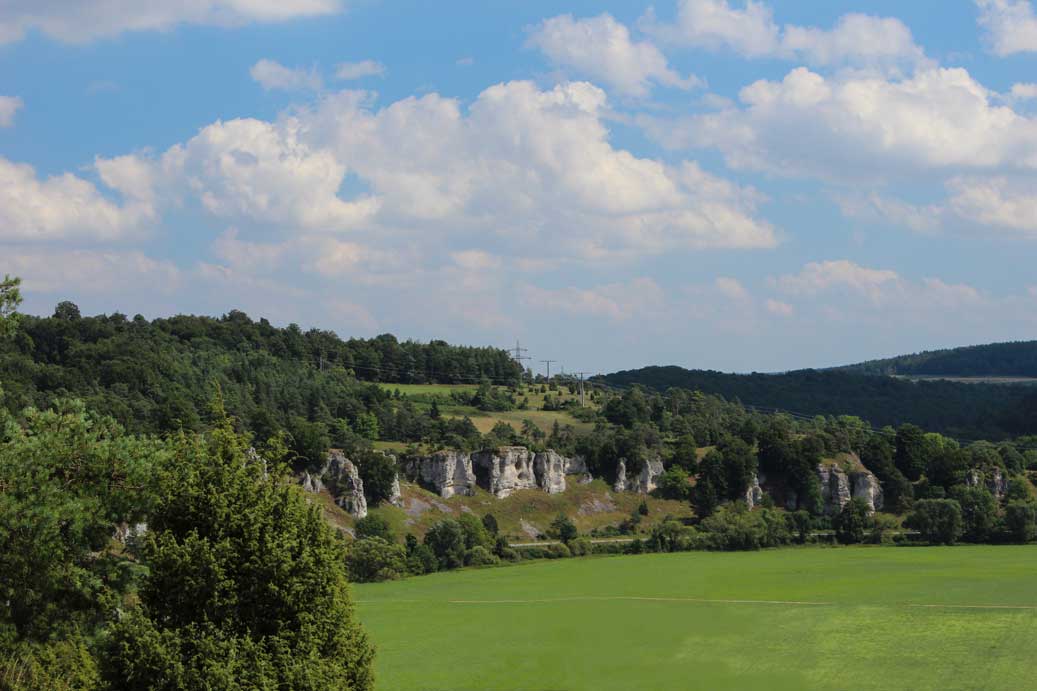Die Landschaft im Sommer, die zwoelf Apostel, Solnhofen 17 für comercial Fotos und Bilder.